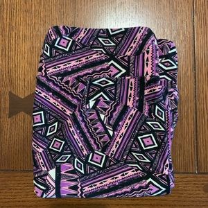 Tall and Curvy Lularoe leggings